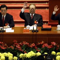Ķīnas kompartija ievēl jaunu Centrālkomiteju pirms gaidāmās valsts vadības maiņas