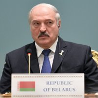 Lielbritānija un Kanāda ievieš sankcijas pret Lukašenko un viņa dēlu