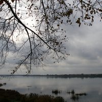 Intensīvo nokrišņu dēļ Kurzemes upēs gaidāma ūdens līmeņa strauja paaugstināšanās