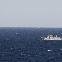 Jūras robežas tuvumā novēro Krievijas bruņoto spēku kuģi