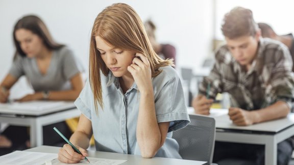 skola eksāmens mācīties skolēns