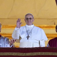 Президент Латвии поздравил нового Папу Римского — Франциска