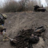 Ukrainai kritušo karavīru skaits ir mazāks nekā Krievijai, bet nav mazs, paziņo Arestovičs