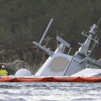 Фрегат НАТО после столкновения с танкером окончательно затонул