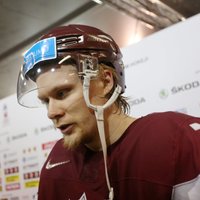 Rodrigo Ābols un vēl trīs Latvijas hokejisti nosūtīti uz fārmklubiem AHL (plkst. 21.03)