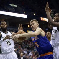 Porziņģis un 'Knicks' nepārliecinošā mačā piekāpjas Milvoki 'Bucks'