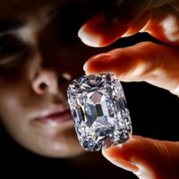 Безупречный бриллиант весом 76 карат продан за $21 млн