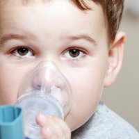 Seminārā vecākus izglītos par alerģiskām iesnām un astmu bērniem