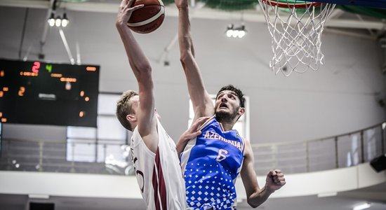 Latvijas U-20 basketbolisti EČ otrās divīzijas mačā sagrauj Azerbaidžānu