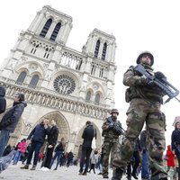 Parīzes terorakti: Francijai prognozē 25% IKP ceturkšņa izaugsmes kritumu
