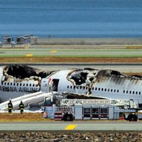 Boeing-777 упал при посадке в аэропорту Сан-Франциско