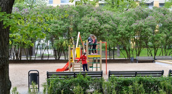 No jūnija Rīgas iedzīvotājiem būs pieejams atjaunotais Grīziņkalna parks, Ziedoņdārzs un Miera dārzs