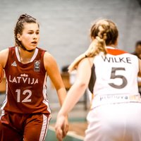 Latvijas U-16 basketbolistes mača nogalē izcīna devīto vietu Eiropas čempionātā kadetēm
