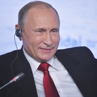 Putins uzaicina britu ekspertus uz Turcijas notriektās lidmašīnas 'melnās kastes' analīzi