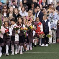 Paspēja pat izkauties. Kā Zinību dienu gaida ķipari un atceras tie, kam tā sen aiz muguras 