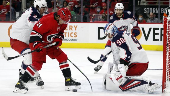 NHL, hokejs, Elvis Merzļikins, Blue Jackets, Hurricanes