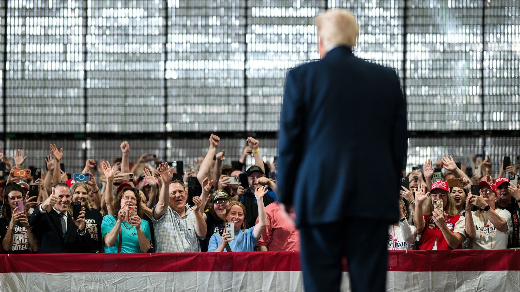 ASV gatavojas sauszemes iebrukumam Irānā, ziņo 