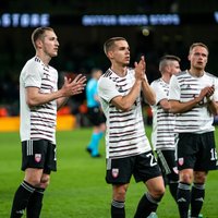 Latvijas futbolisti Velsā sāk 'Euro 2024' kvalifikāciju