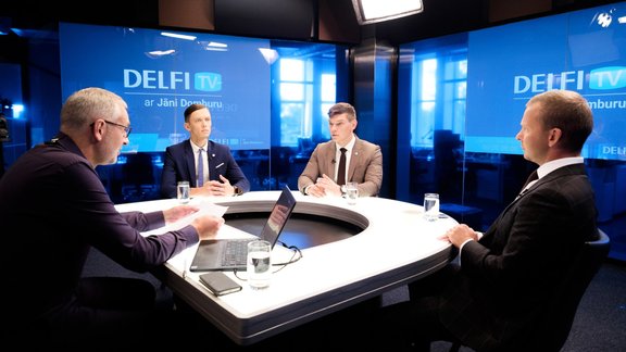 Delfi TV ar Domburu: Valērijs Petrovs, Aleksejs Rosļikovs, Rolands Pogulis - 1