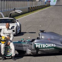 'Mercedes' F-1 komanda jau aktīvi strādā pie nākamās sezonas bolīda