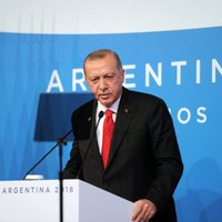 Erdogans AKP pašvaldību vēlēšanu neveiksmē vaino 'organizēto noziedzību'