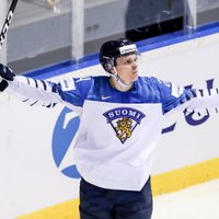 Финский хоккеист Какко стал чемпионом мира и побил рекорд канадца Макдэвида