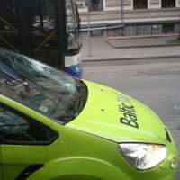 Rīgas centrā taksometrs notriecis gājēju