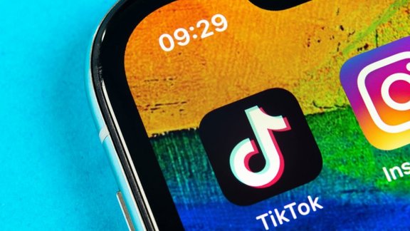 smartphone,gadget,trend,screen,illustrative,tiktok,tik,logo,conn