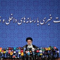 Jaunievēlētais Irānas prezidents sola nepieļaut kodollīguma sarunu ievilkšanos