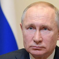Putins atliek balsojumu par viņam pie varas palikt ļaujošajiem konstitūcijas grozījumiem
