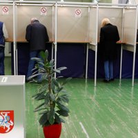 Foto: Lietuvā notiek prezidenta vēlēšanu pirmā kārta