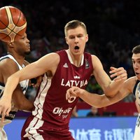 Porziņģis saglabā vietu starp labākajiem 'Eurobasket 2017' statistikā pēc 1/4 fināla spēlēm