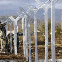 Maķedonija sāk žoga būvniecību uz robežas ar Grieķiju