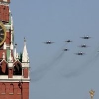 Москва: на Красной площади военный парад