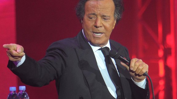 Julio Iglesias