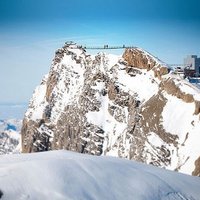 В Бернских Альпах заканчивается строительство уникального подвесного моста
