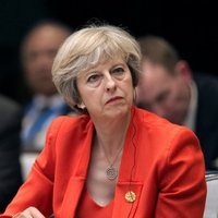 Вотум доверия: Мэй осталась премьер-министром Великобритании