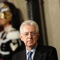 Monti noraida pieņēmumus, ka viņš varētu vadīt eiro zonas finanšu ministrus