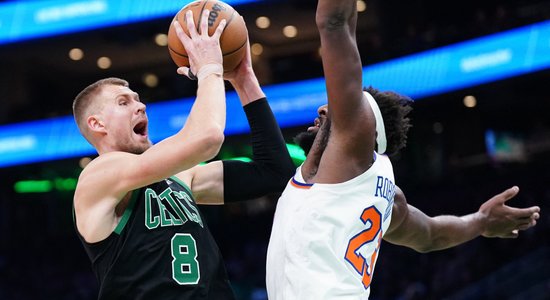 Porziņģis varēs piedalīties 'Celtics' Ziemassvētku spēlē ar 'Lakers'