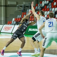 'Ogres' basketbolisti Latvijas kausa ceturtdaļfināla pirmajā spēlē uzvar 'Valmiera Glass/ViA'