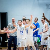 Ogres un Valmieras basketbolisti apliecina favorītu statusu Latvijas kausa astotdaļfinālā