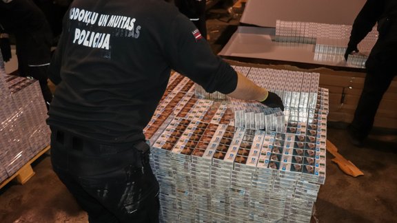 VID muitnieki atklāj 11 miljonus kontrabandas cigarešu  - 7