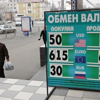 Krievijas Centrālo banku vaino rubļa vērtības kritumā; Ģenerālprokuratūra sāk izmeklēšanu