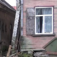 Video: 16 dzīvokļi iebrukušajā namā Buru ielā ir Rīgas pašvaldības īpašums