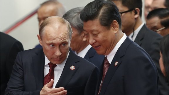 Vladimir Putin and Xi Jinping 