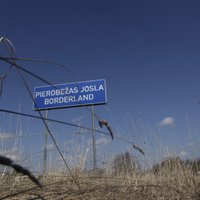 Pastiprinātās pārbaudes rindas pie Latvijas robežas nerada