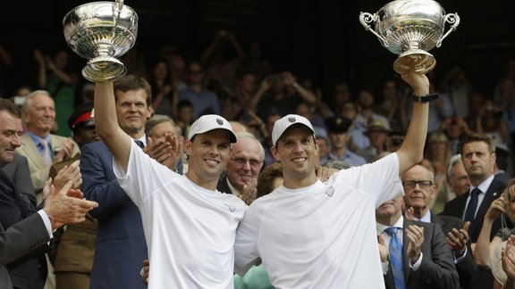 Bob Bryan and Mike Bryan