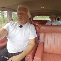 Video: Pauls Timrots izmēģina Gastona Neimaņa 'Rolls-Royce'