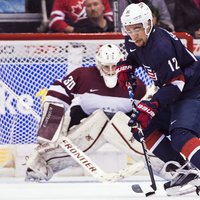 Latvijas U-20 hokejisti pasaules čempionātu sāk ar zaudējumu ASV vienaudžiem