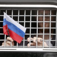 Krievijas Valsts dome apstiprina likumu par 'ārvalstu aģentu' loka paplašināšanu